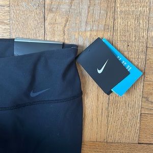 Nike Legend leggings